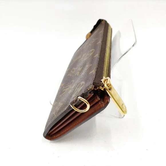 Authentic Louis Vuitton Brown Monogram Wallet mn378-030526